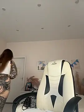 IvyHoney online show from 27, 9, 2025