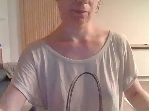 Moi Lina online show from 26, 7, 2026