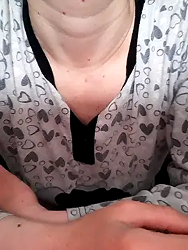 Moi Lina online show from 10, 10, 2025
