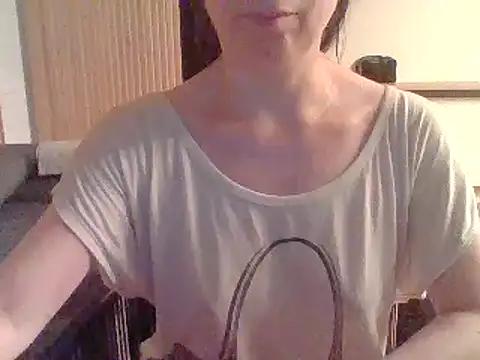 Moi Lina online show from 18, 7, 2026