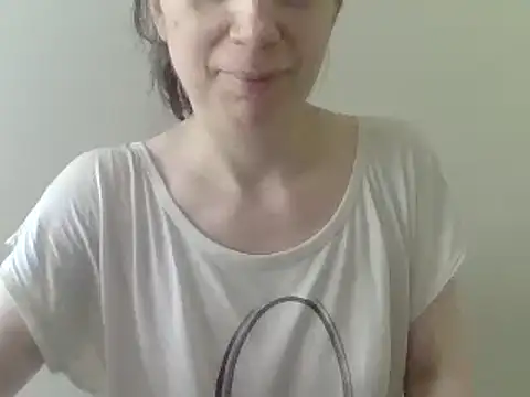 Moi Lina online show from 27, 6, 2026