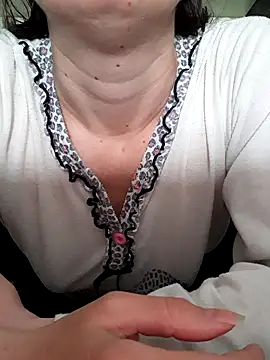 Moi Lina online show from 9, 9, 2025