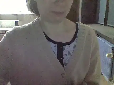 Moi Lina online show from 2, 2, 2025