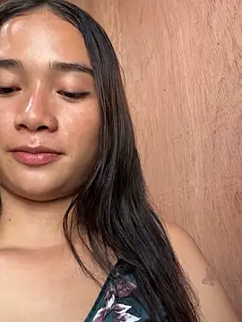 ShinningEthene online show from 3, 3, 2026