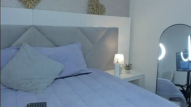 Mariana Joness online show from 25, 2, 2026