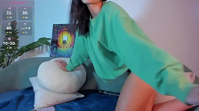 TIFFANYRUSSO online show from 23, 10, 2025