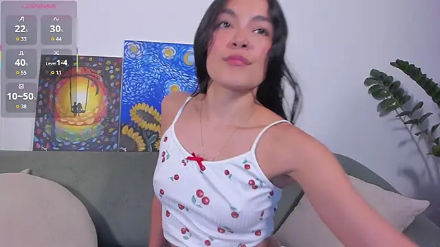 TIFFANYRUSSO online show from 13, 3, 2026