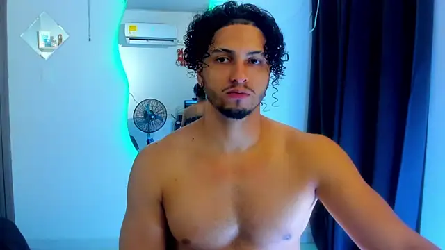 Snapshot of Kris_Khalifa69 chatting on 10, 5, 2026 Kris Khalifa69 online show from 10, 5, 2026