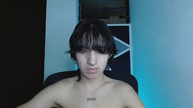 Snapshot of littlextreme chatting on 13, 5, 2026 littlextreme online show from 13, 5, 2026