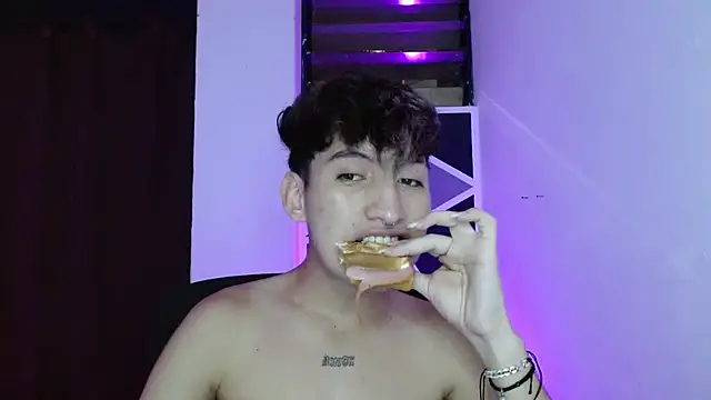 Snapshot of littlextreme chatting on 16, 3, 2025 littlextreme online show from 16, 3, 2025