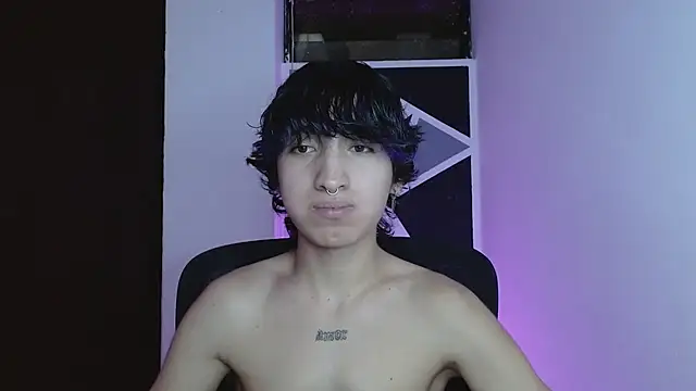 Snapshot of littlextreme chatting on 9, 2, 2026 littlextreme online show from 9, 2, 2026