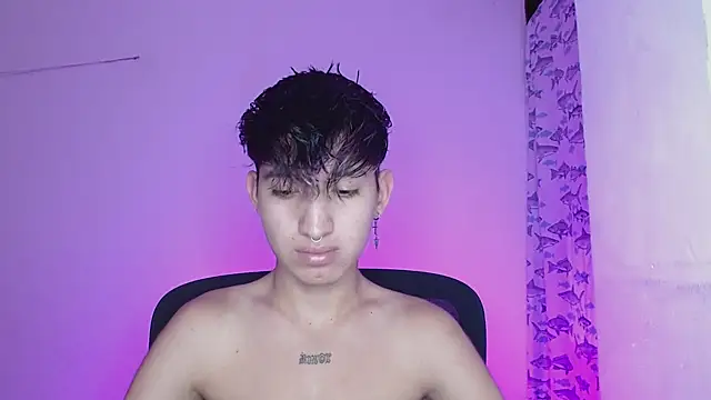 Snapshot of littlextreme chatting on 27, 2, 2025 littlextreme online show from 27, 2, 2025