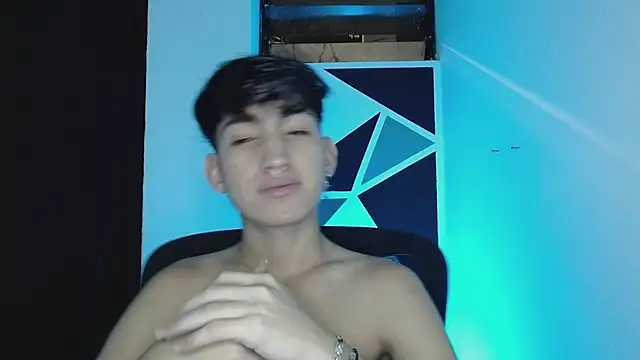 Snapshot of littlextreme chatting on 12, 3, 2025 littlextreme online show from 12, 3, 2025