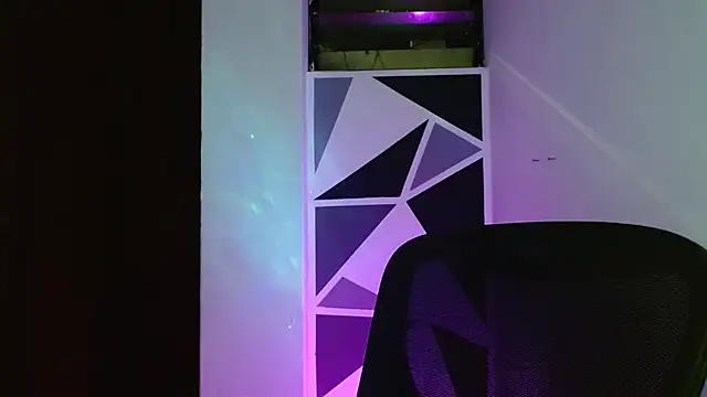 Snapshot of littlextreme chatting on 18, 3, 2025 littlextreme online show from 18, 3, 2025