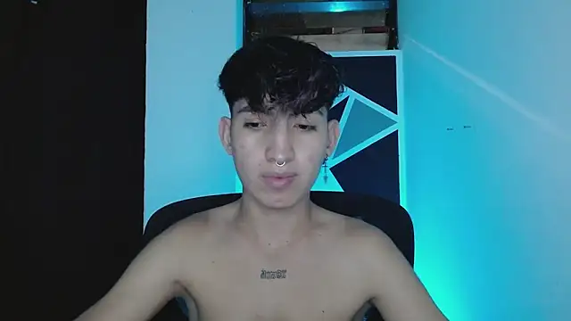 Snapshot of littlextreme chatting on 7, 3, 2025 littlextreme online show from 7, 3, 2025