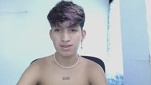 Snapshot of littlextreme chatting on 1, 3, 2025 littlextreme online show from 1, 3, 2025