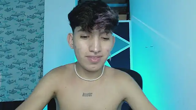 Snapshot of littlextreme chatting on 5, 3, 2025 littlextreme online show from 5, 3, 2025