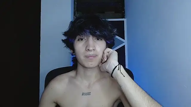 Snapshot of littlextreme chatting on 24, 2, 2026 littlextreme online show from 24, 2, 2026