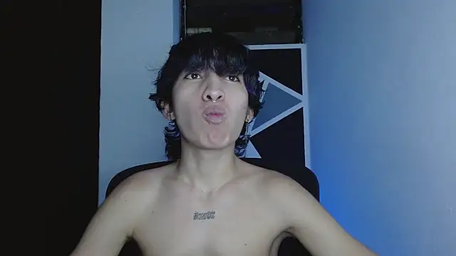 Snapshot of littlextreme chatting on 26, 2, 2026 littlextreme online show from 26, 2, 2026