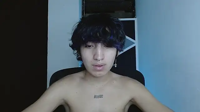 Snapshot of littlextreme chatting on 19, 2, 2026 littlextreme online show from 19, 2, 2026