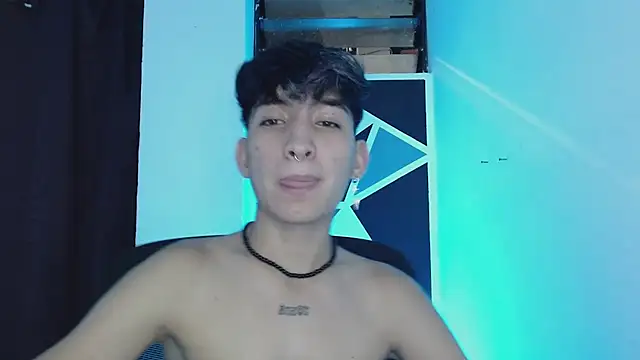 Snapshot of littlextreme chatting on 11, 3, 2025 littlextreme online show from 11, 3, 2025