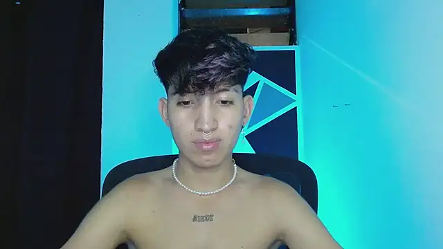 Snapshot of littlextreme chatting on 6, 3, 2025 littlextreme online show from 6, 3, 2025