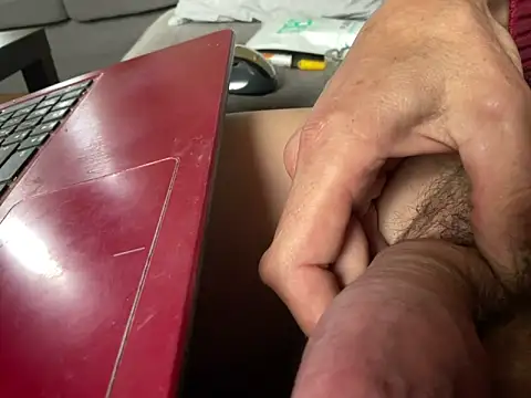 Snapshot of juicyprecumboy chatting on 3, 12, 2024 juicyprecumboy online show from 3, 12, 2024