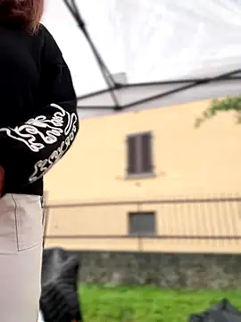 DaisyVibesss online show from 19, 10, 2025