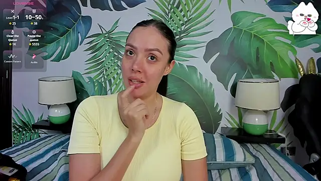 Snapshot of brianna_196 chatting on 10, 10, 2025 brianna 196 online show from 10, 10, 2025