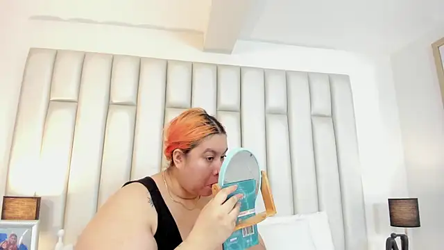 aandreaperez online show from 21, 10, 2025