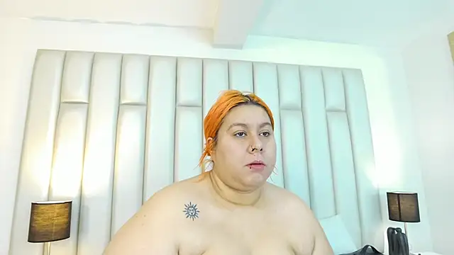 aandreaperez online show from 2, 12, 2025