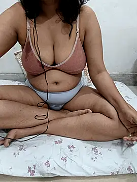 Snapshot of Rubyrosemumbai chatting on 7, 5, 2026 Rubyrosemumbai online show from 7, 5, 2026