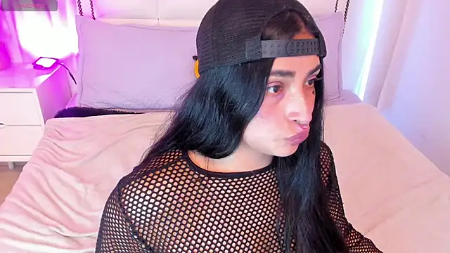 Kirara 22 online show from 7, 11, 2025