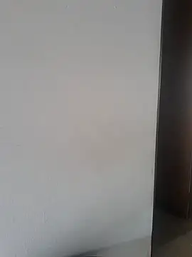 Snapshot of ale_cam chatting on 10, 9, 2025 ale cam online show from 10, 9, 2025