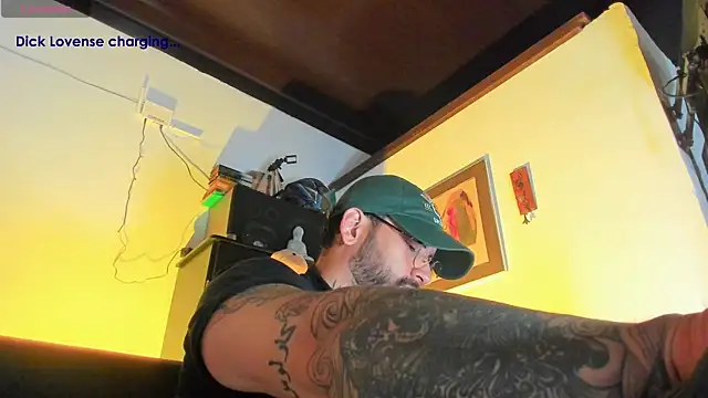 CamiloGray  online show from 11, 11, 2025