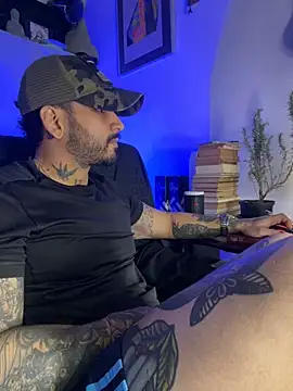 CamiloGray  online show from 24, 2, 2025