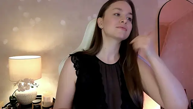 MilaFleur online show from 19, 9, 2025