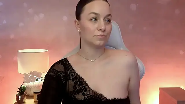 MilaFleur online show from 22, 5, 2026