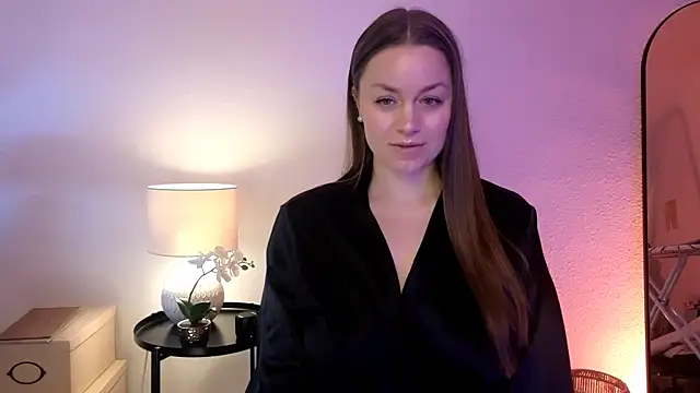 MilaFleur online show from 14, 2, 2025