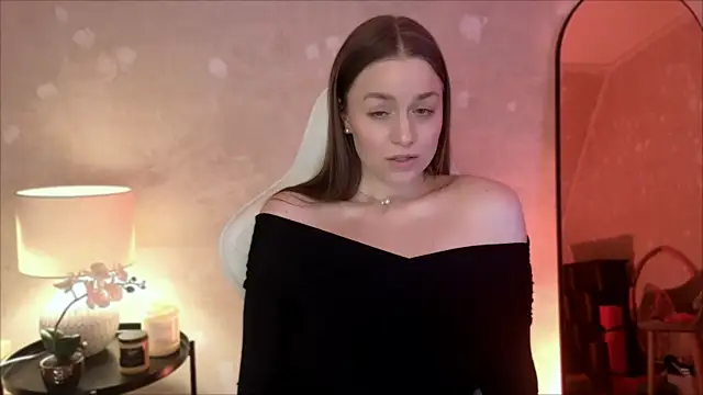 MilaFleur online show from 21, 11, 2025