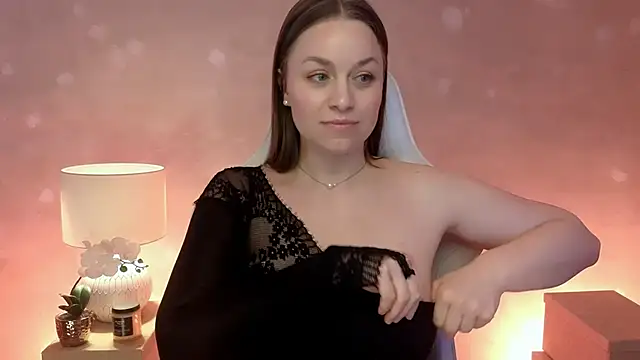 MilaFleur online show from 6, 4, 2026