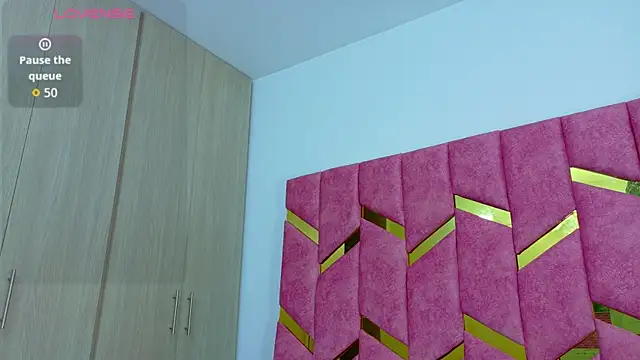 hornyhousekeeper  online show from 2, 11, 2025