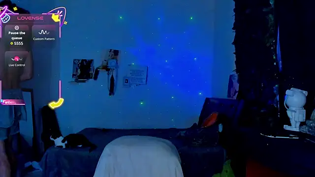 sweetvond  online show from 12, 10, 2025