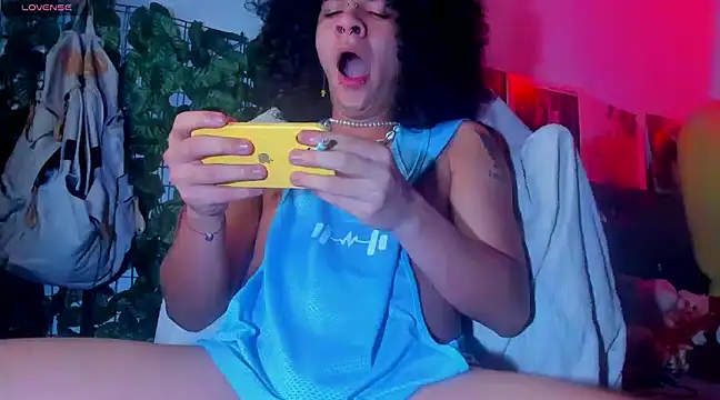 sweetvond  online show from 4, 3, 2025