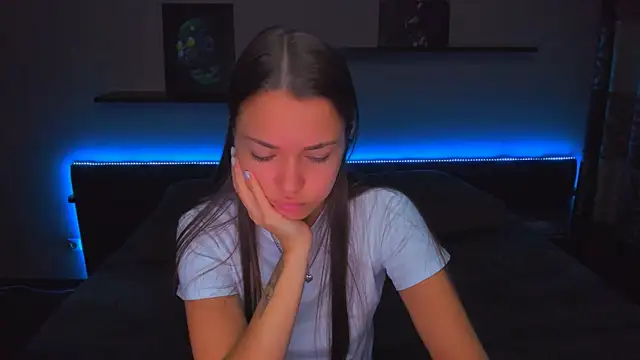 Snapshot of AlexaBarkley chatting on 30, 10, 2025 AlexaBarkley online show from 30, 10, 2025