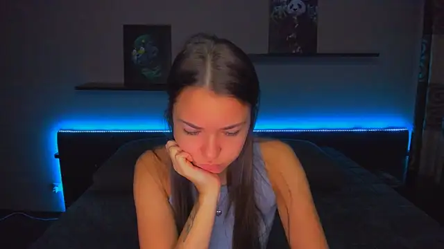 Snapshot of AlexaBarkley chatting on 13, 10, 2025 AlexaBarkley online show from 13, 10, 2025