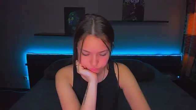 AlexaBarkley online show from 8, 4, 2026