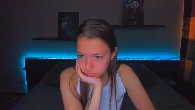 Snapshot of AlexaBarkley chatting on 4, 6, 2026 AlexaBarkley online show from 4, 6, 2026