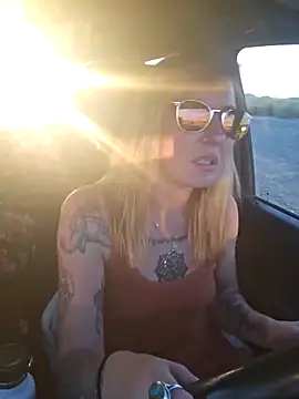 SheIsSomething online show from 1, 12, 2025