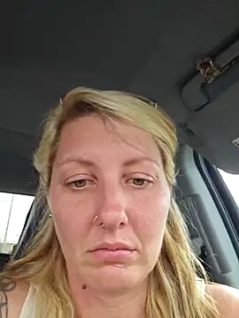 SheIsSomething online show from 17, 3, 2025